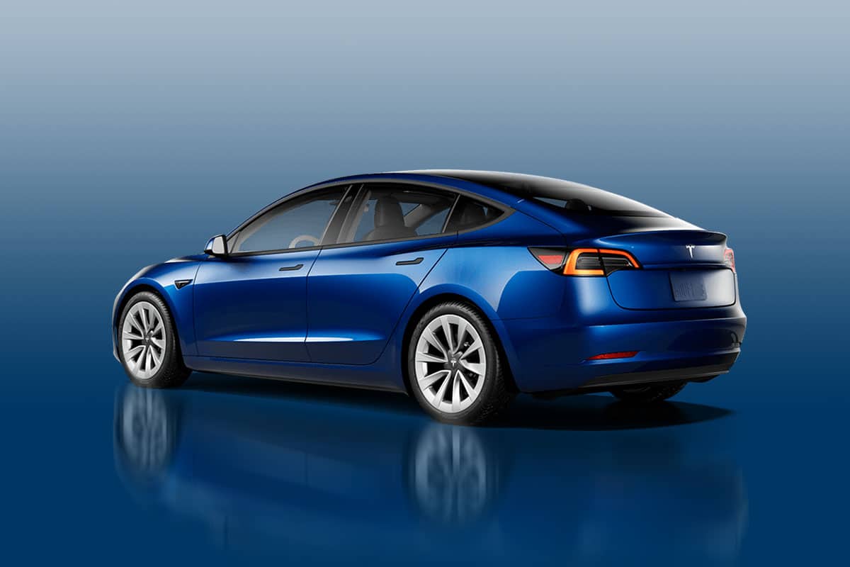 Profitez des soldes sur les Tesla Model 3 qui vous permettent d'acquérir  une voiture avec une Grande Autonomie à un prix incroyablement abordable, à  moins de 40 000 € ! - Actualités - BlaBlaStore