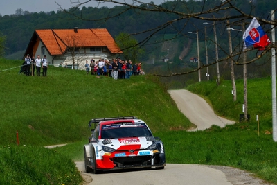 Elfyn Evans wins the rally by taking advantage of the accident of Thierry Neuville, in the tribute to Craig Breen