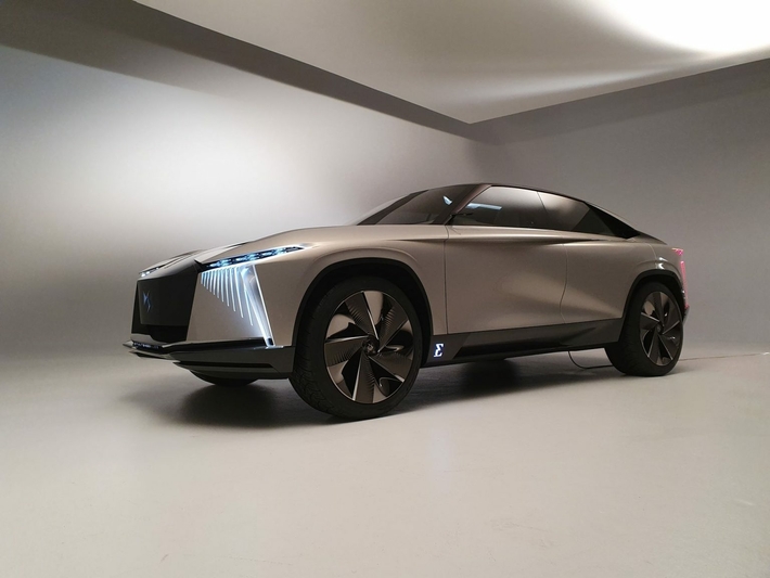 DS-Aero-Sport-Lounge-Concept-2020-Automobile-Own-02-1536x1152